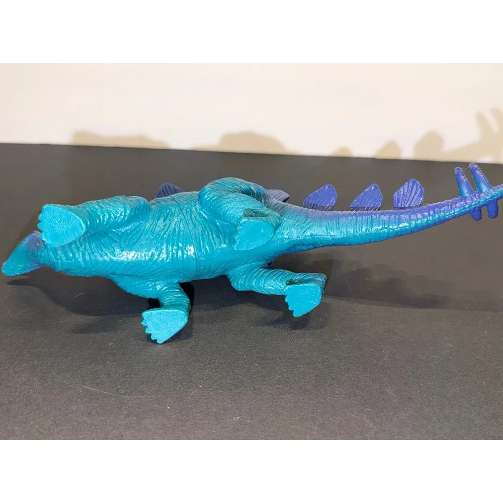 Ankyo Stegosaurus Dinosaur Action Figure Blue Teal Ombre Textured 8.5 Inch Toy